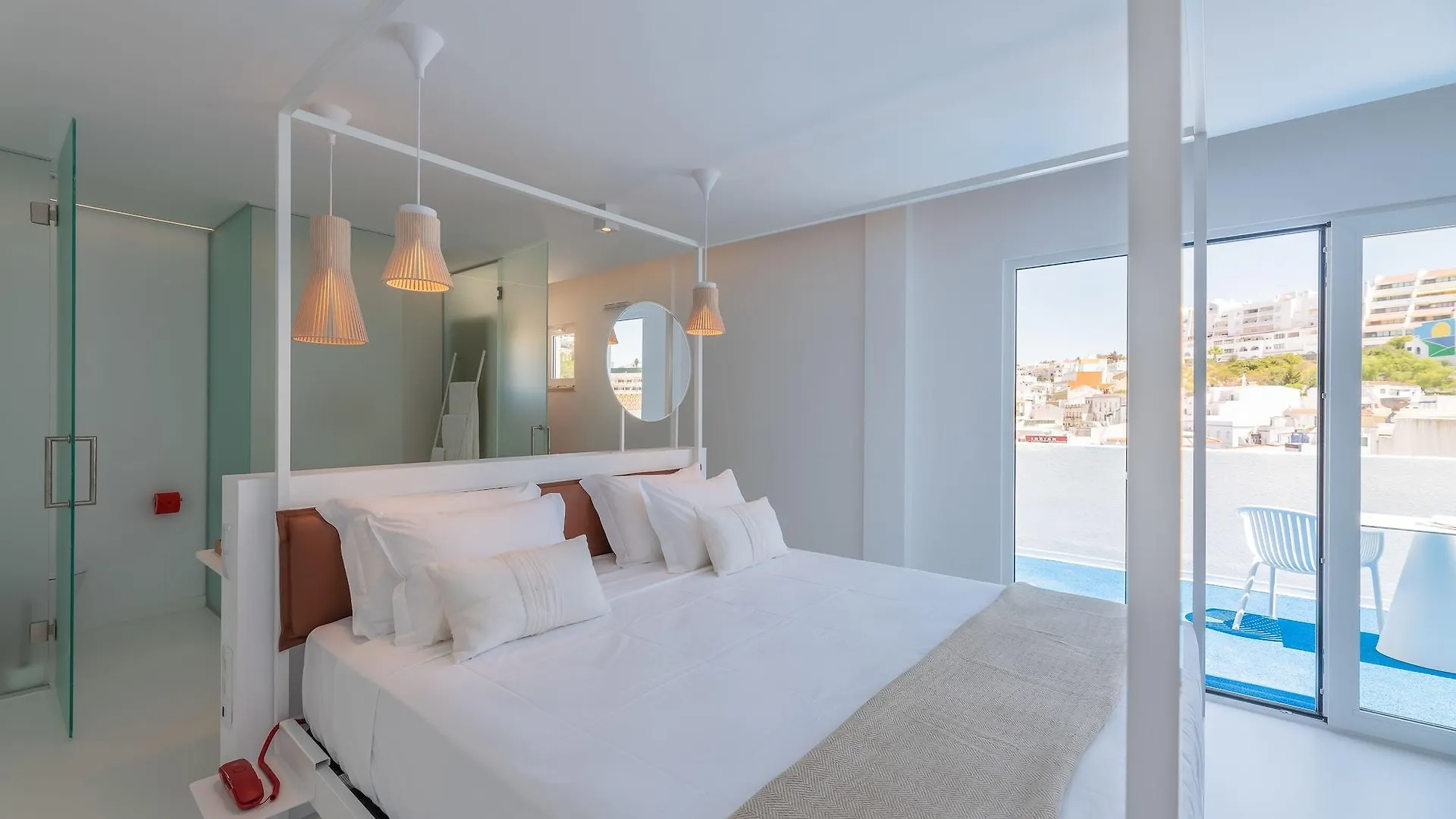 אלבופיירה California Urban Beach Hotel 3*,  פורטוגל