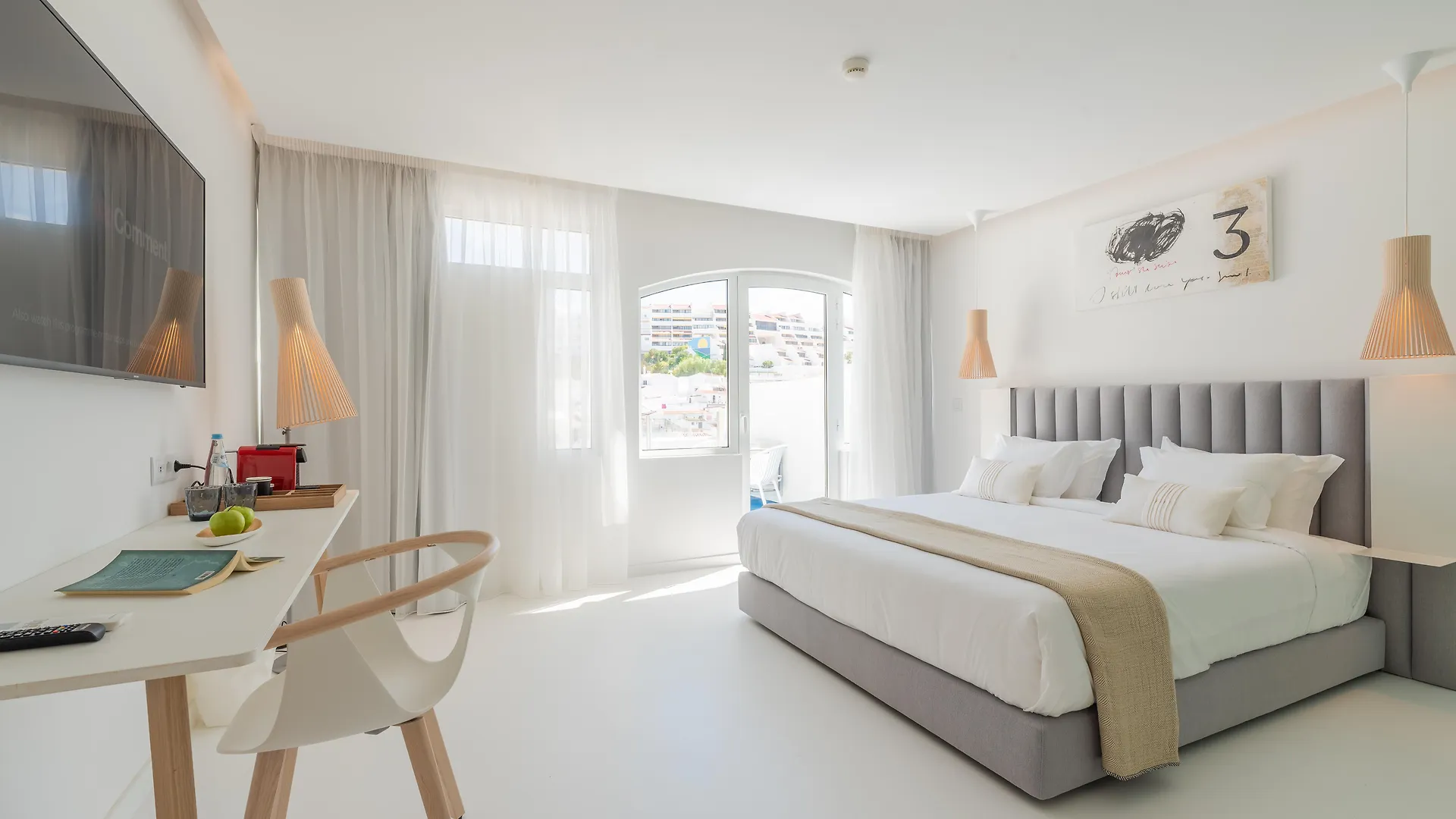 אלבופיירה California Urban Beach Hotel